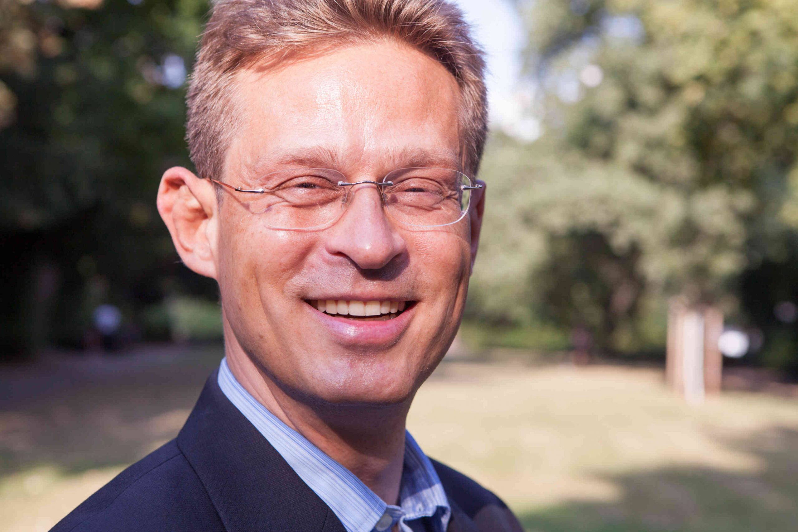 Pascal-Fischer-Journalist-Kritiker-Buchautor-2 Pascal Fischer